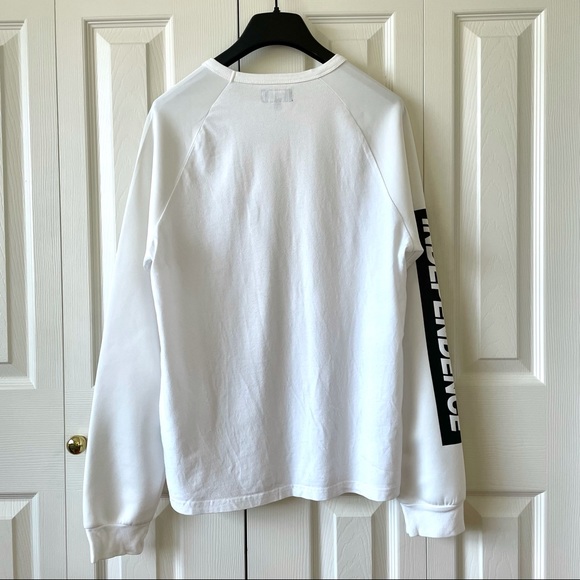 3/$30 Izzue HK Unisex Long White Tee - Picture 4 of 9